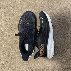 Hoka Clifton 9 running shoes
